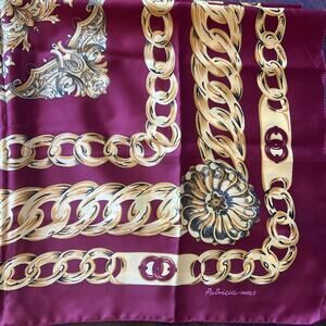 VTG Patricia Paris Scarf Wrap Made In Italy 100% Polyester Square 34”